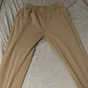 Women’s joggers